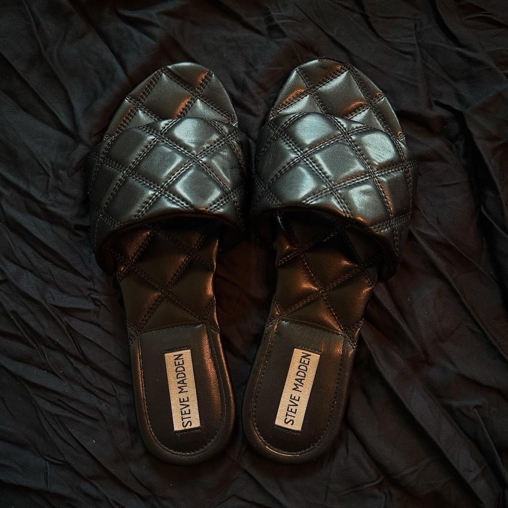 Steve Madden Quilted Black Slide Sandals